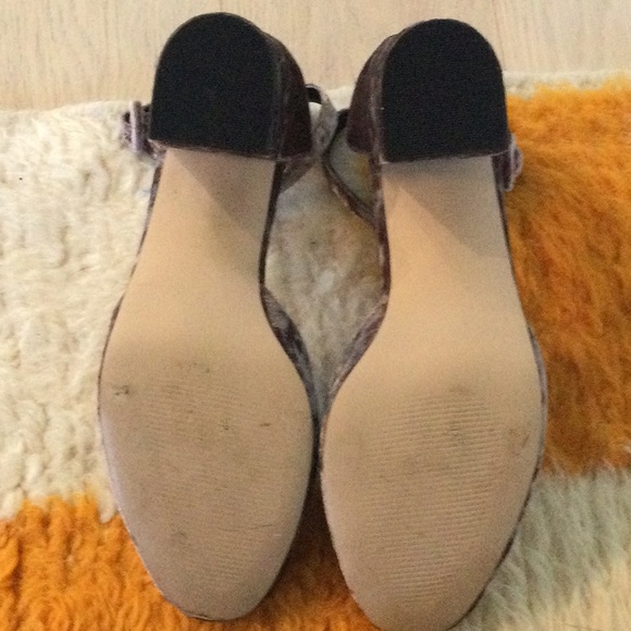 ASOS Crushed Velvet Shoes with Ankle Strap - Picture 5 of 5